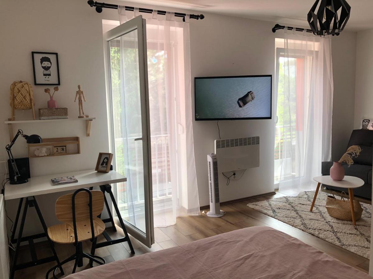 Sc Design Home Apartman ペーチ エクステリア 写真